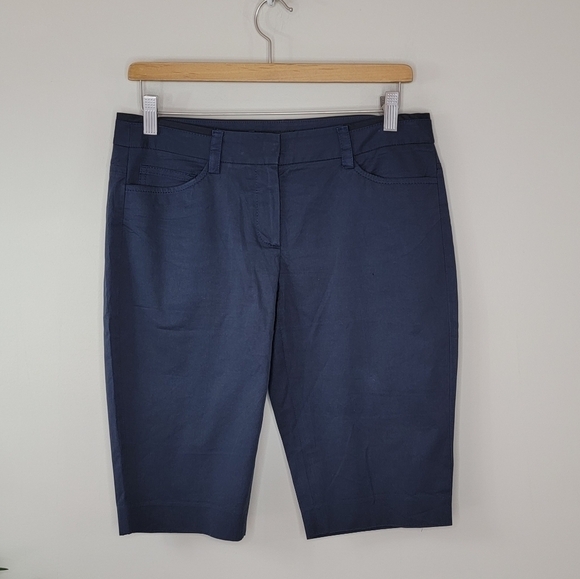 Theory | Black Bermuda Shorts Size 4 - Picture 1 of 4